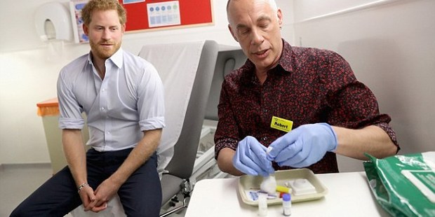 Psychotherapist Robert Palmer prepares to give Prince Harry the test. Photo / Getty Images