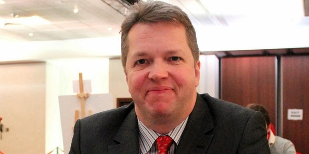 British chess grandmaster Nigel Short says women should accept they are "hard-wired very differently" to men.
