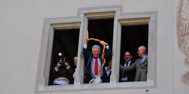 Once a politician tosses a sausage and bread roll out the window, it's on for young and old. Photo / Roland Zh, Wikimedia Commons