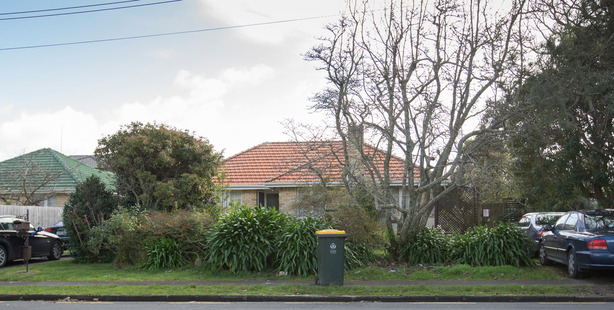 An Auckland property at 14 Carlie St, Papatoetoe. Photo / Greg Bowker