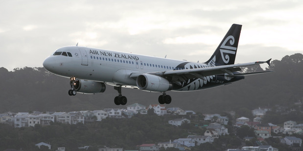 Domestic airfares fell 9.9 per cent in the last quarter, said Statistics NZ. Photo / Mark Mitchell