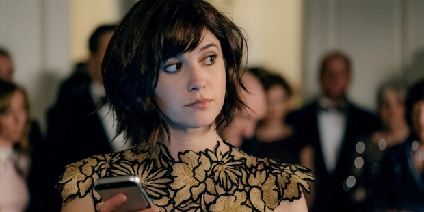 Mary Elizabeth Winstead plays a D.C. newbie who lands a job with her brother. Photo / Michael Parmelee, CBS