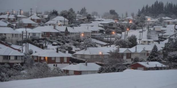 Brockville woke to snow. Photo / Stephen Jaquiery