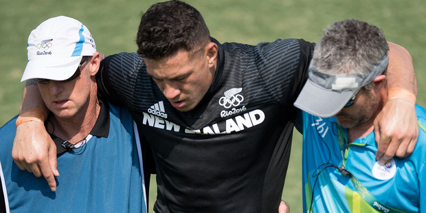 New Zealand's Sonny Bill Williams is carried from the field injured during day one of the Men's rugby sevens New Zealand vs Japan match at the 2016 Rio Olympics. Photo / Photosport.nz