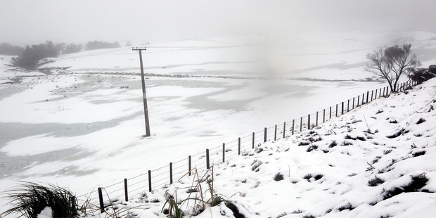 Snow on State Highway 5 just above Te Pohue. Photo/Paul Taylor