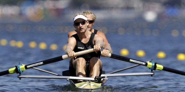 Eric Murray and Hamish Bond, of New Zealand, compete in the men's pair heat. Photo / AP
