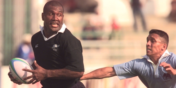 Joeli Vidiri on the field for New Zealand in 2005. Photo / Greg Bowker; Jimmy Joe