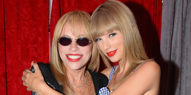 Carly Simon joined Taylor Swift backstage at Gillette Stadium in Foxborough, USA. Photo / Getty