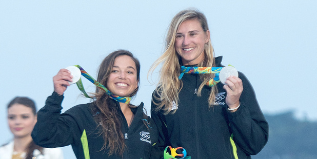 New Zealand's Alex Maloney and Molly Meech win Silver for the 49er class sailing race the 2016 Rio Olympics. Photo by Marty Melville / Photosport.co.nz
