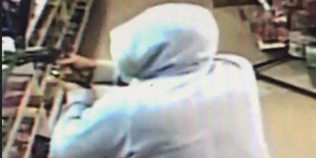 Police are seeking this man in relation to a robbery attempt. Photo / Supplied