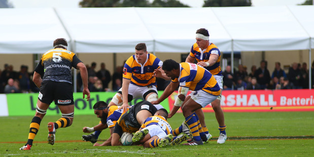 TOUGH BATTLE: Steamers prop Solomona Sakalia, right, pictured during last Saturday's loss to Taranaki. PHOTO/Supplied