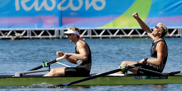 Eric Murray and Hamish Bond win gold medal in the men's rowing pair final at Rio. Photo / AP