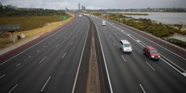 The NZ Transport Agency is warning motorists there could be delays when maintenance works begin on the Northern Motorway next week. Photo / Chris Loufte