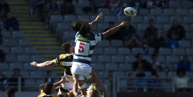 Auckland's number 5, Liaki Moli delivers the line out.