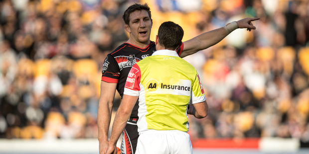 Warriors Captain Ryan Hoffman disputes a refs call. Photo / Dean Purcell