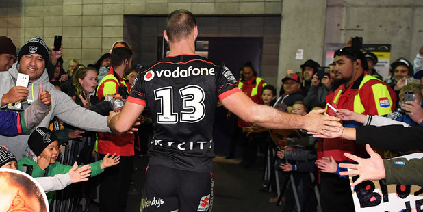 Simon Mannering congratulated by fans on his 250th game. Photosport