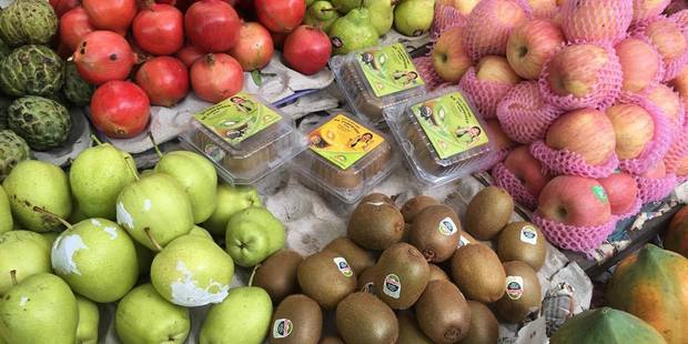 New Zealand kiwifruit at a market stall in Mumbai. Photo/Juliet Rowan
