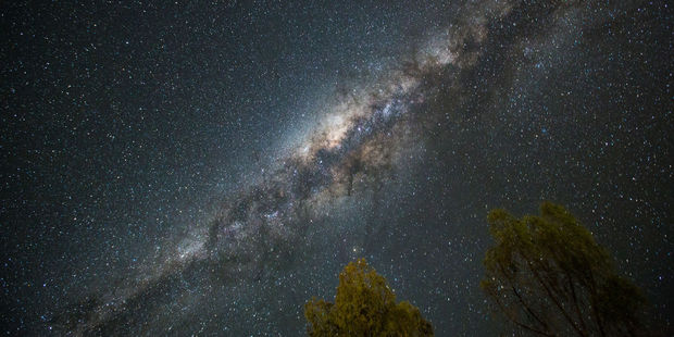 The Milky Way adds an extra element of wonder to outback dining. Photo / 123RF