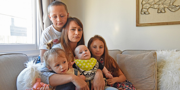 Savanna Wichman and her family are struggling to find a new home after theirs burned down. Children Bella 9, Riley, 6, Winter, 2, Alistair, 5 mths. PHOTO/GEORGE NOVAK
