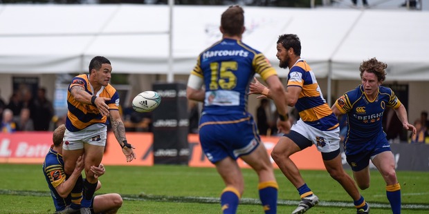 Bay of Plenty Steamer Terrence Hepetema passes the ball during a match with Otago in Tauranga today. Photo/George Novak