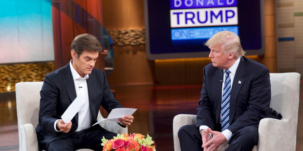 Dr Oz, left, and Republican presidential candidate Donald Trump during a taping of The Dr. Oz Show in New York. Photo / AP