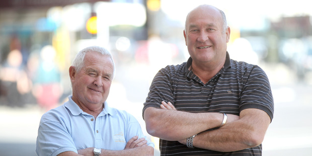 Fighting for to change offender's right to silence: Garth McVicar (left) of the Sensible Sentencing Trust annd Keith Price, former policeman, and a Napier City Councillor. Photo Duncan Brown
