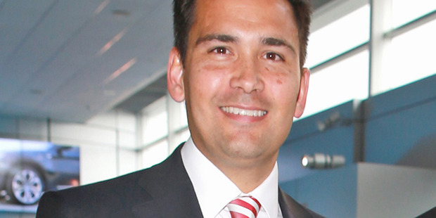 Transport Minister Simon Bridges is introducing a bill to Parliament which seeks to unify road laws so Uber and taxi companies all meet the same rules.