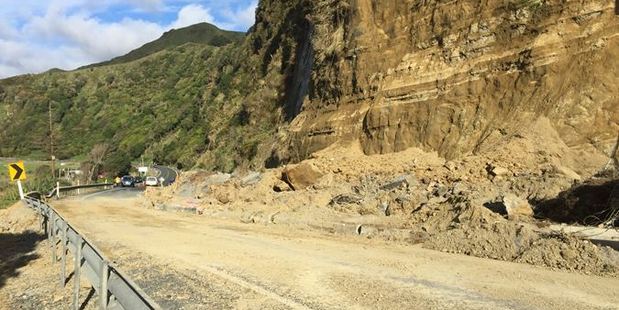 A slip near Mokau means SH3 will be closed until at least Thursday noon.
