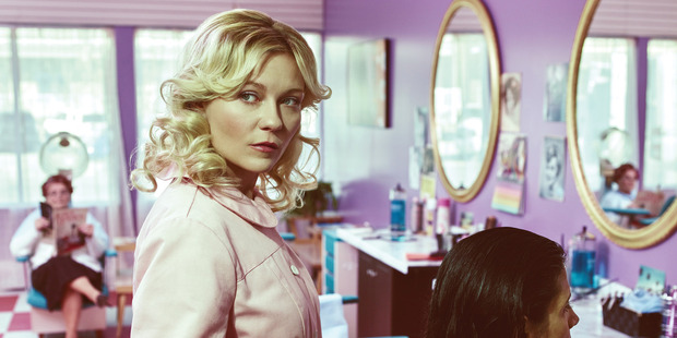 Kirsten Dunst stars in Fargo Season 2.