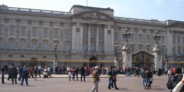 Google has launched a virtual tour of Buckingham Palace.