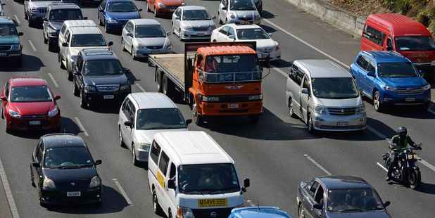 A breakdown is causing major congestion on the motorway leading to Auckland Airport this morning. Photo / File