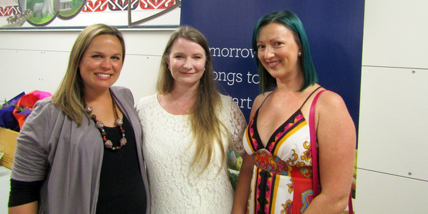Far North regional AMP scholarship winner Ciaran Torrington (Kaitaia, centre), with finalists Sarah Sorensen (Kerikeri, left) and Dominique Heileson (Kaeo). Photo / Sandy Myhre