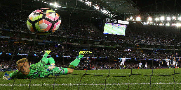 Victory keeper Lawrence Thomas is left well beaten by Tim Cahill's long-distance thunderbolt. Photo / Getty Images