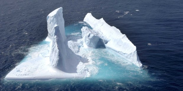 A towering 10m chimney is the dominant feature on an iceberg off the Otago Coast. Photo / Stephen Jaquiery