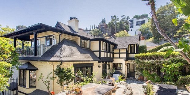 Rachel Hunter bought the house in April 2004 for $3.2 million and is now selling it for $6.5 million. Photo / Coldwell Banker
