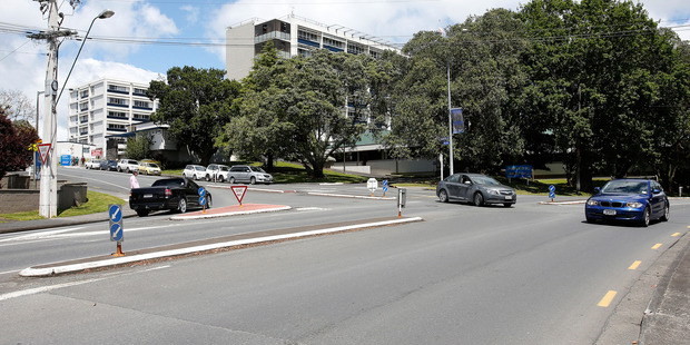 The busy intersection of Hospital and Maunu roads will be upgraded over the next few months, possibly causing some frustration for motorists in the meantime. PHOTO/MICHAEL CUNNINGHAM