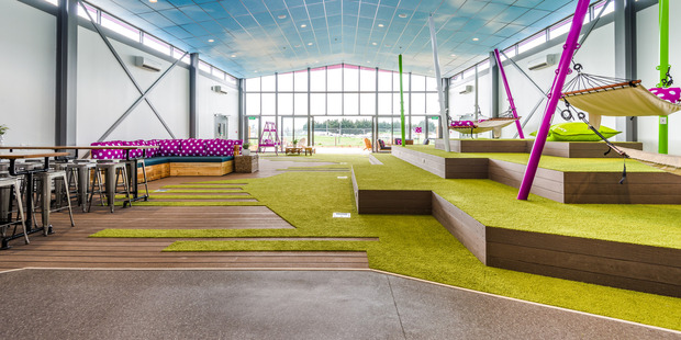 The common room at Jucy Snooze pod hotel.