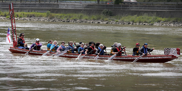 A Whanganui waka ride venture Ki Tai is offering a chance to ride along with world-beating rowers Mahe Drysdale and Damir Martin.