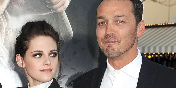 Kristen Stewart with her Snow White and the Huntsman director Rupert Sanders. Sanders is directing Ghost in the Shell with Johansson. Photo / Getty Images