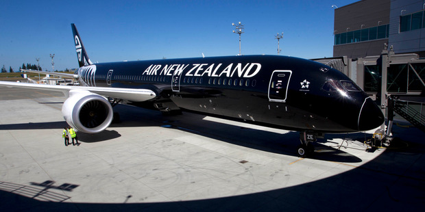 Air New Zealand chief executive Christopher Luxon said lower fuel costs, an expanded fleet and increased competition would pull down domestic and international prices. Photo / Alan Gibson