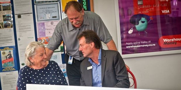 Jenny Gawith tapped into her 52 years of living in the Western Bay to tell city councillors Bill Grainger (left) and Kelvin Clout what Tauranga's downtown needs. Photo/Andrew Warner