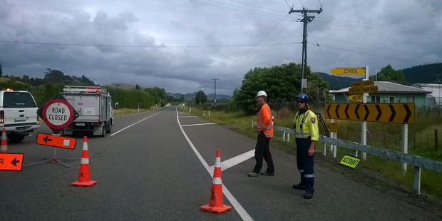 The Napier-Taupo Rd is closed after a serious crash. Photo / Duncan Brown, Hawke's Bay Today