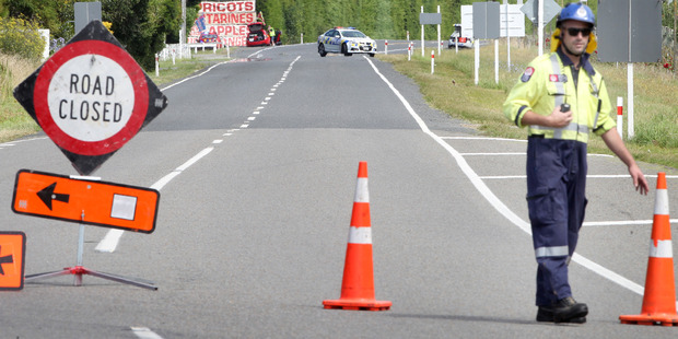 The Napier-Taupo Rd is closed after a serious crash. Photo / Duncan Brown, Hawke's Bay Today