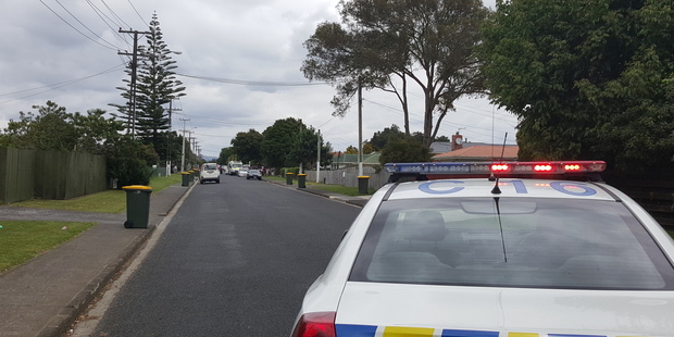 The scene at Alma Crescent Papakura, from the intersection with Old Wairoa Rd. Photo / Patrice Dougan