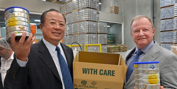 Xu Jun, Chairman China State Farms Holdings Shanghai and Geoff Babidge Chief Executive Officer of A2 Corporation. Photo / Chris Miller