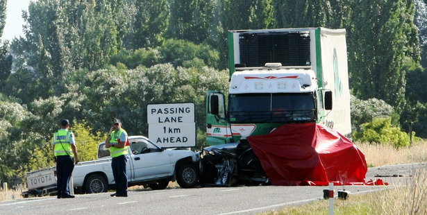 Police at the scene of a fatal motor vehicle accident on State highway 2 near Te Mahanga Road South of Hastings. Photo / Paul Taylor