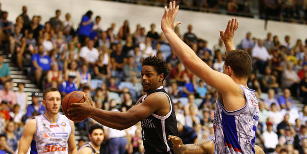 Casper Ware of Melbourne United drives into the lane. Photo / Getty