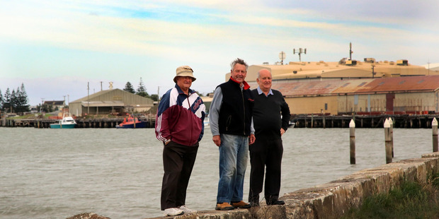 Midwest Ferries trustees from left: Graham Adams, Rod Pearce and Neville Johnson.