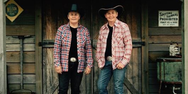 The Topp Twins will bring their Heading for the Hills tour to Northland next month, playing in Dargaville, Whangarei, Kerikeri and Kaitaia.
