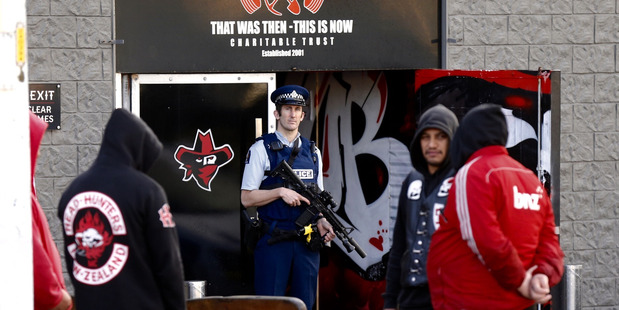 Police raiding the Head Hunters club in July 2015. Photo / Nick Reed.